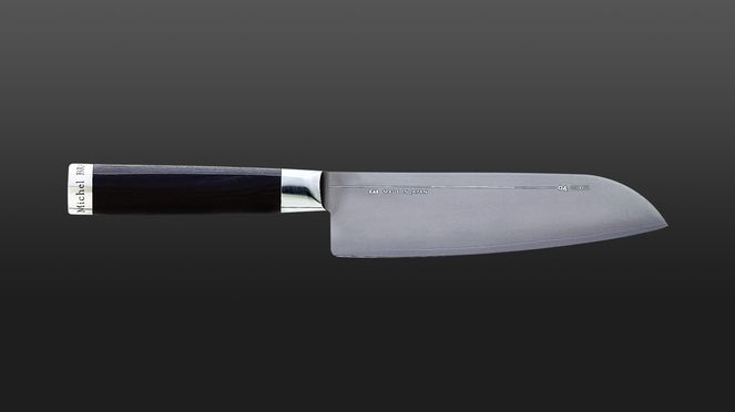 
                    Le petit Santoku Michel Bras avec une fine couche de titan