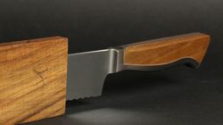 Caminada walnut series, Caminada bread knife with sheath