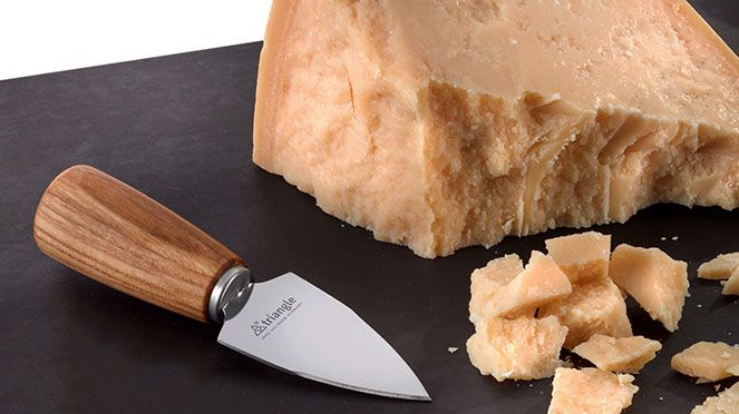 
                    Caminada Parmesan knife: ideal for breaking Parmesan