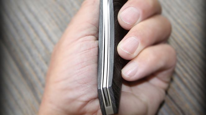 
                    Taschenmesser sknife liegt gut in der Hand