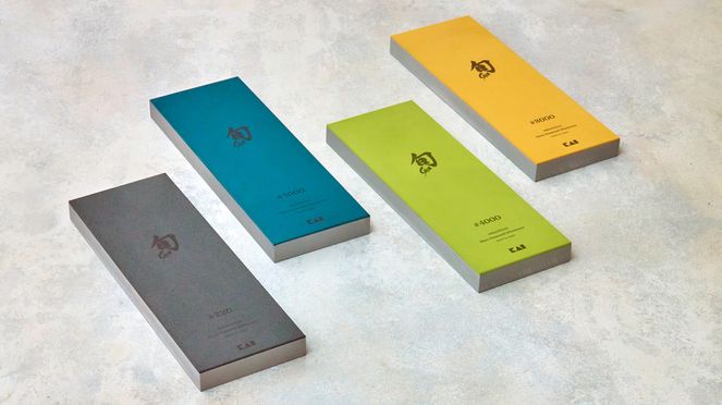 
                    Pierre à aiguiser diamantée 8’000 de la série Shun de Kai