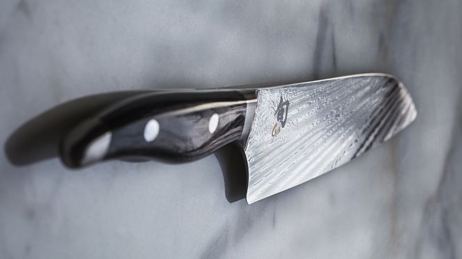 
                    Kai Shun Nagare Chef Knife